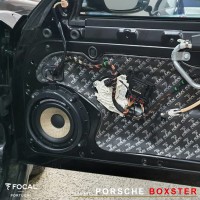 Porsche Boxster Focal Flax Evo Match DSP