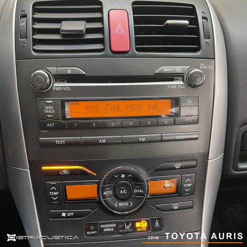 Rádio Toyota Auris
