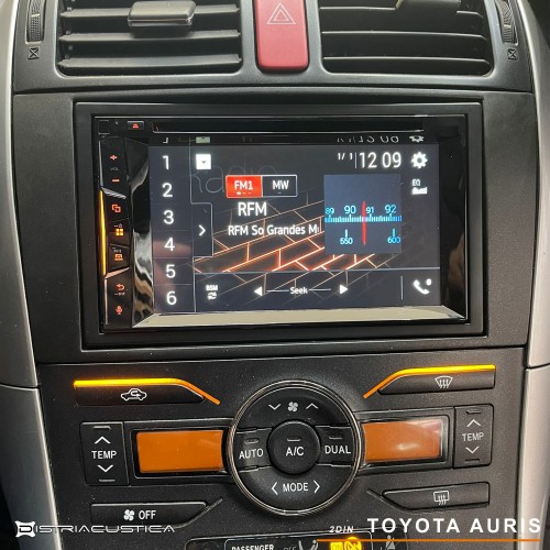 Rádio Toyota Auris
