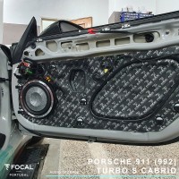 Audio upgrade Porsche 911 Turbo S Carbio Focal Utopia M