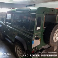 Land Rover Defender insonorização Ctk colunas Focal por Bassound