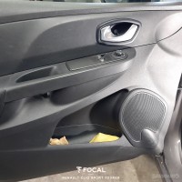 Renault Clio sistema de som Focal by Bassound Algarve