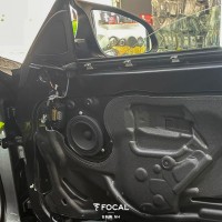 Colunas BMW M4 Focal Inside