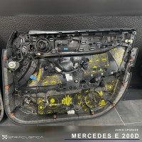 Mercedes E W213 sistema de som